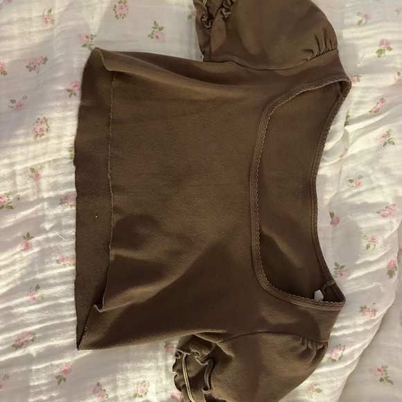Brandy Melville Tops - Brandy Melville Brown Puff Sleeve Top